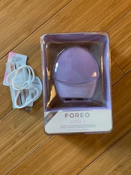 Foreo Luna 3 Hassas Ciltler İçin Yüz Temizleme Ve Sıkılaştırıcı Masaj Cihazı