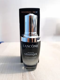 Lancome Advanced Genifique Milyonlarca Probiyotik Türevi İçeren Onarıcı Serum