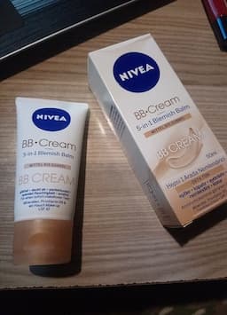 Nivea Nemlendirici BB Krem Açık Ton