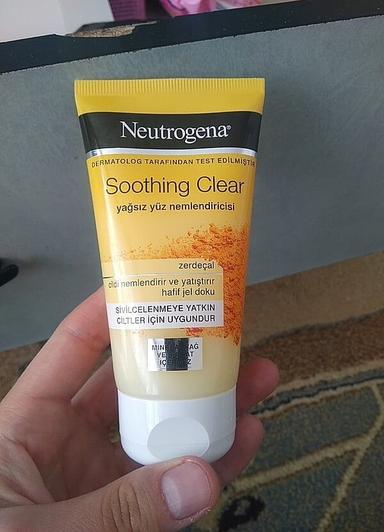 Neutrogena Soothing Clear Yağsız Nemlendirici 75 ml