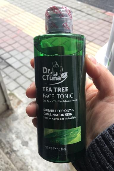 Farmasi Dr. C Tuna Çay Ağacı Yağı Yüz Yıkama Jeli