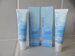 Avon Works Yüz için Tüy Dökücü Krem